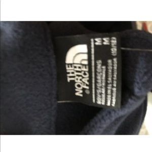 North Face Boys Med. Glacier 1/4 Zip Fleece.